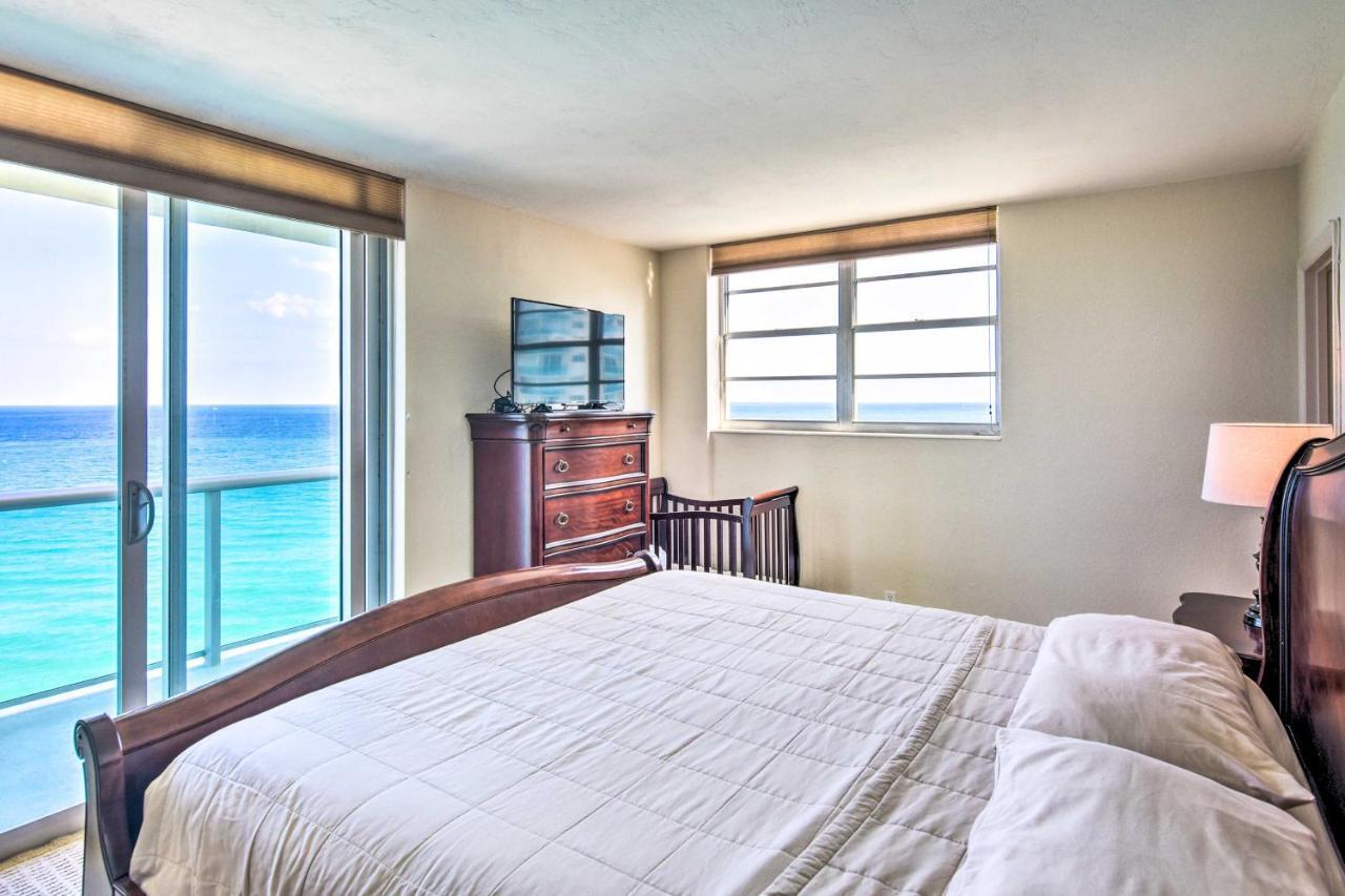Hollywood Beachfront Condo With Resort Amenities! Exterior photo