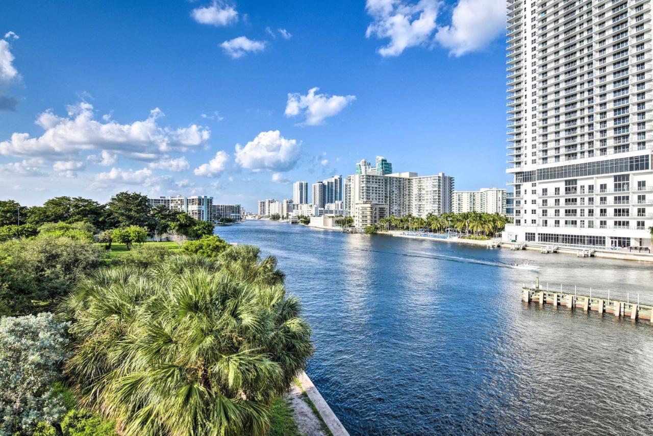 Hollywood Beachfront Condo With Resort Amenities! Exterior photo